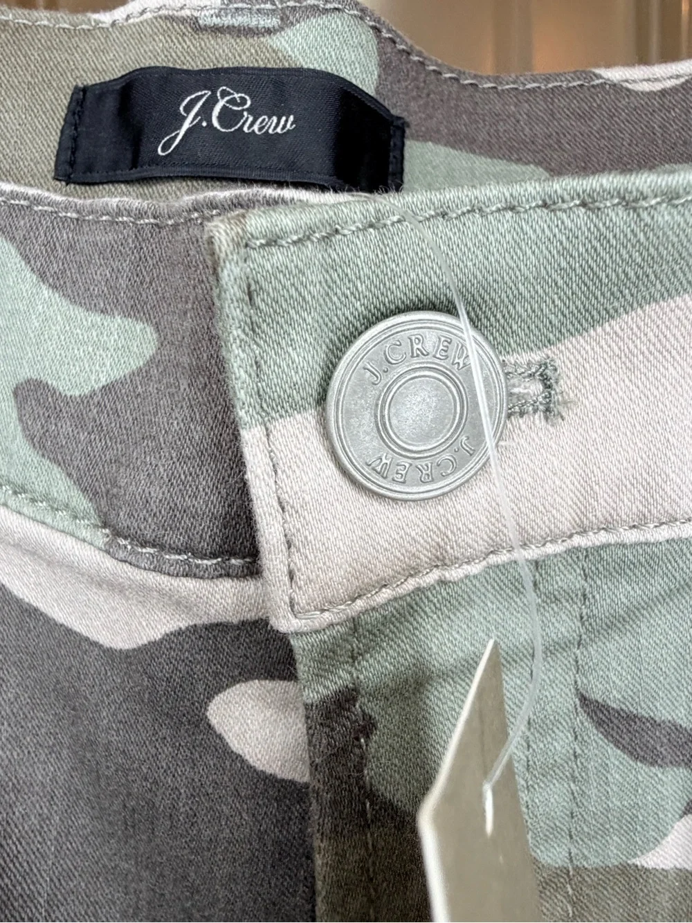 🪖 J.Crew Camo Cargo Pants Women’s Size 28 Straight Leg Utility Military Chic